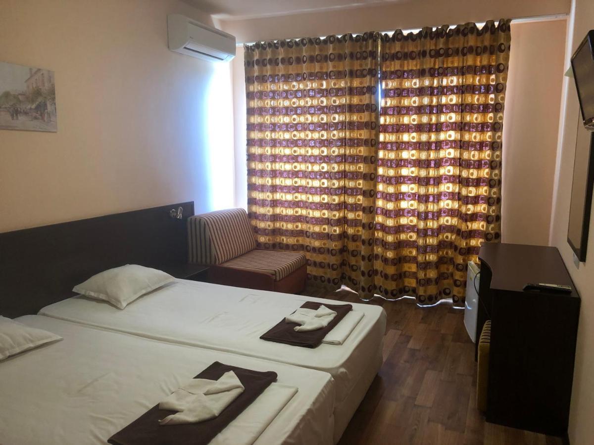 בלצ'יק Bisser Hotel - Free Parking - Free Pool Access מראה חיצוני תמונה