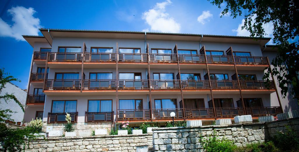 בלצ'יק Bisser Hotel - Free Parking - Free Pool Access מראה חיצוני תמונה