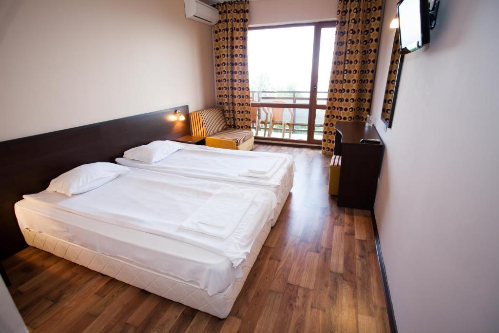 בלצ'יק Bisser Hotel - Free Parking - Free Pool Access חדר תמונה