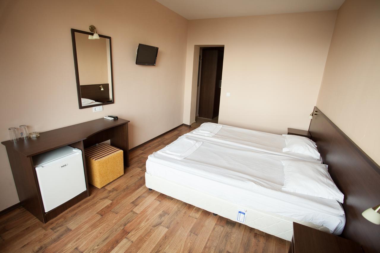 בלצ'יק Bisser Hotel - Free Parking - Free Pool Access מראה חיצוני תמונה