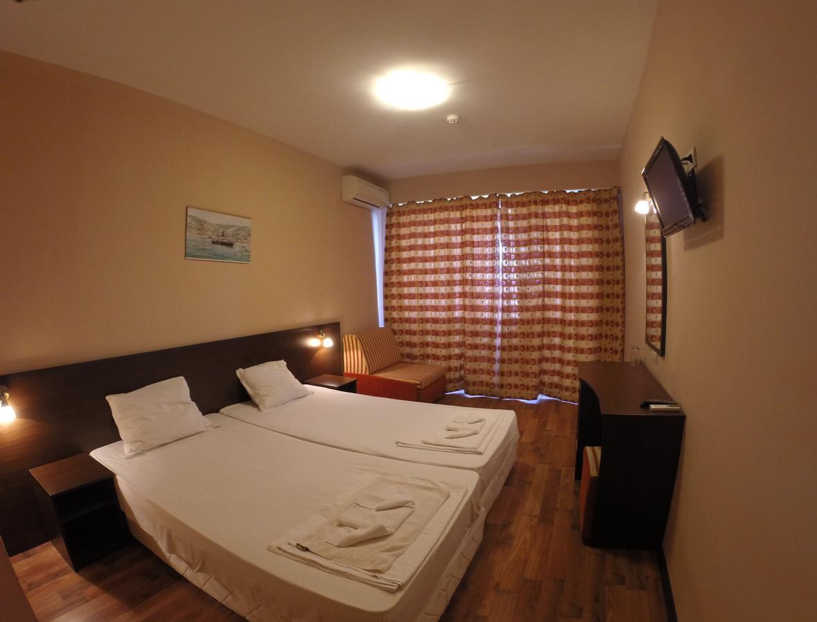 בלצ'יק Bisser Hotel - Free Parking - Free Pool Access מראה חיצוני תמונה